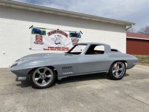 C3 Corvette Coupes 1